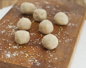 medium_raw-cake-batter-dough-balls_4IsNaVBaPvADj